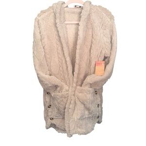 Cozy Cream Hooded Jacket‎